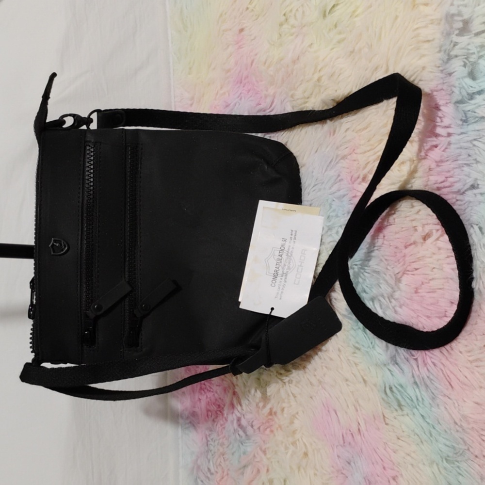 NWT Cochoa Triple Zip Genuine Black Leather Bag (#32)
